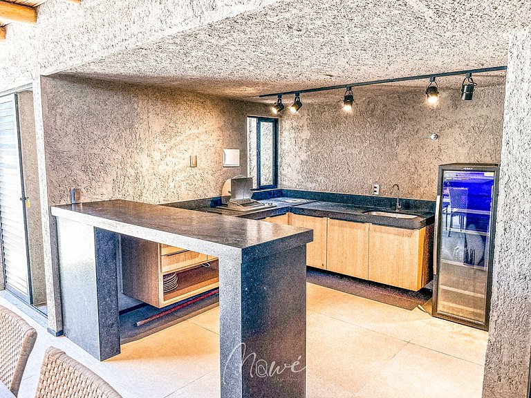 Casa Exclusiva com piscina privativa - SAT102